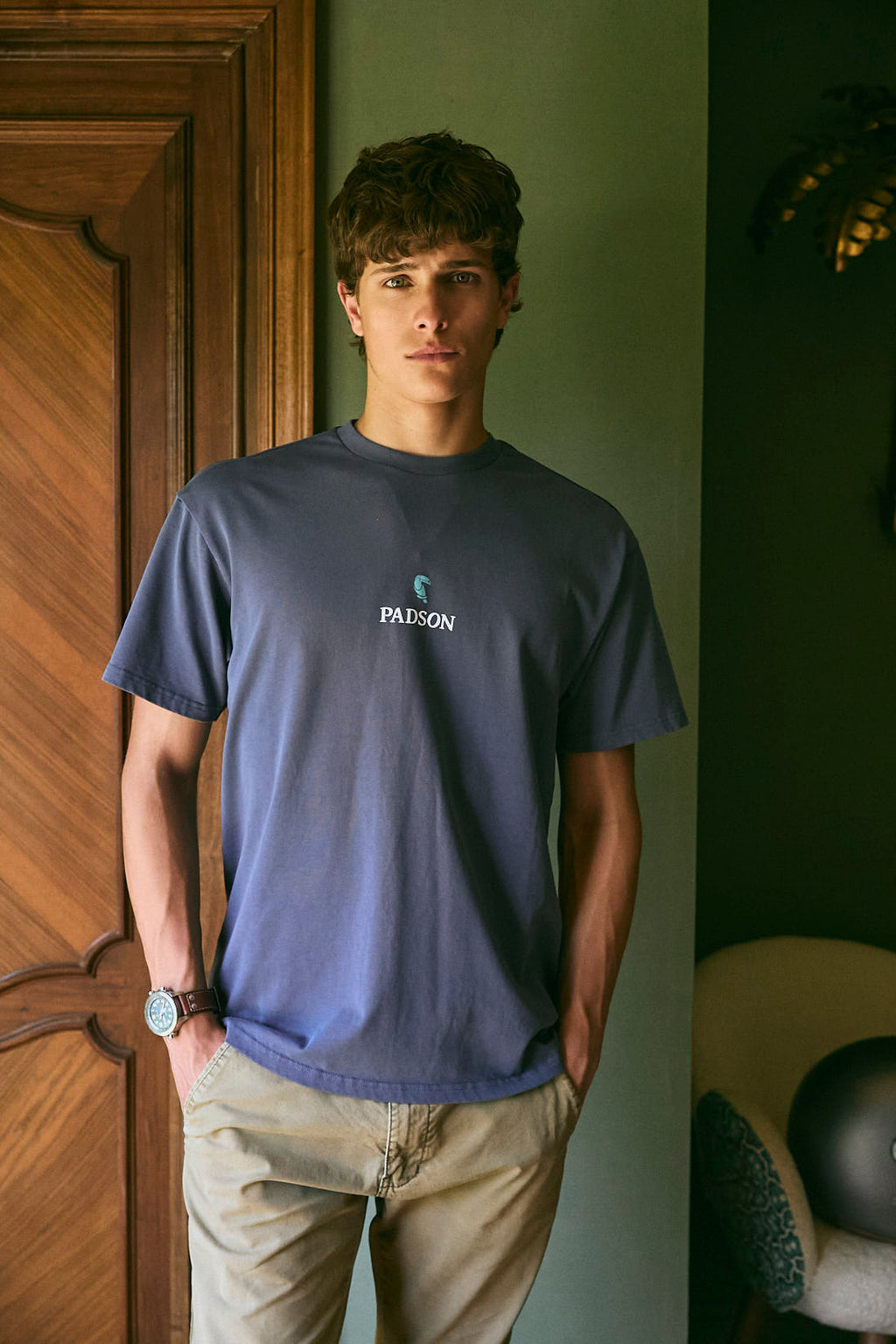 CAMISETA LOGO AZUL GRISACEO